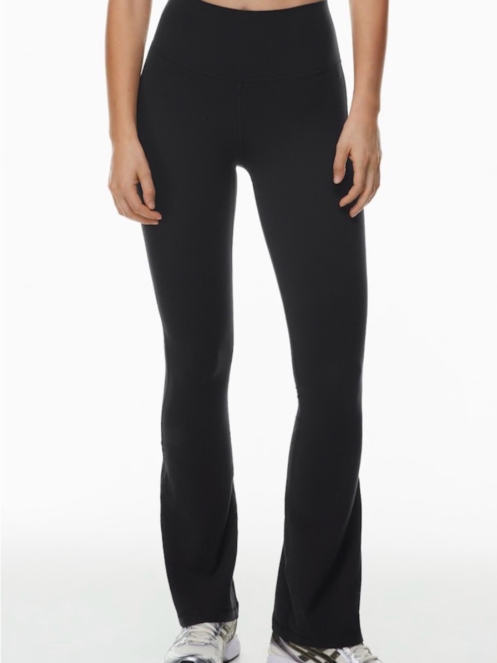 Aritzia Tna Flare leggings size xxs